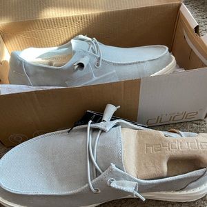 Hey dude shoes